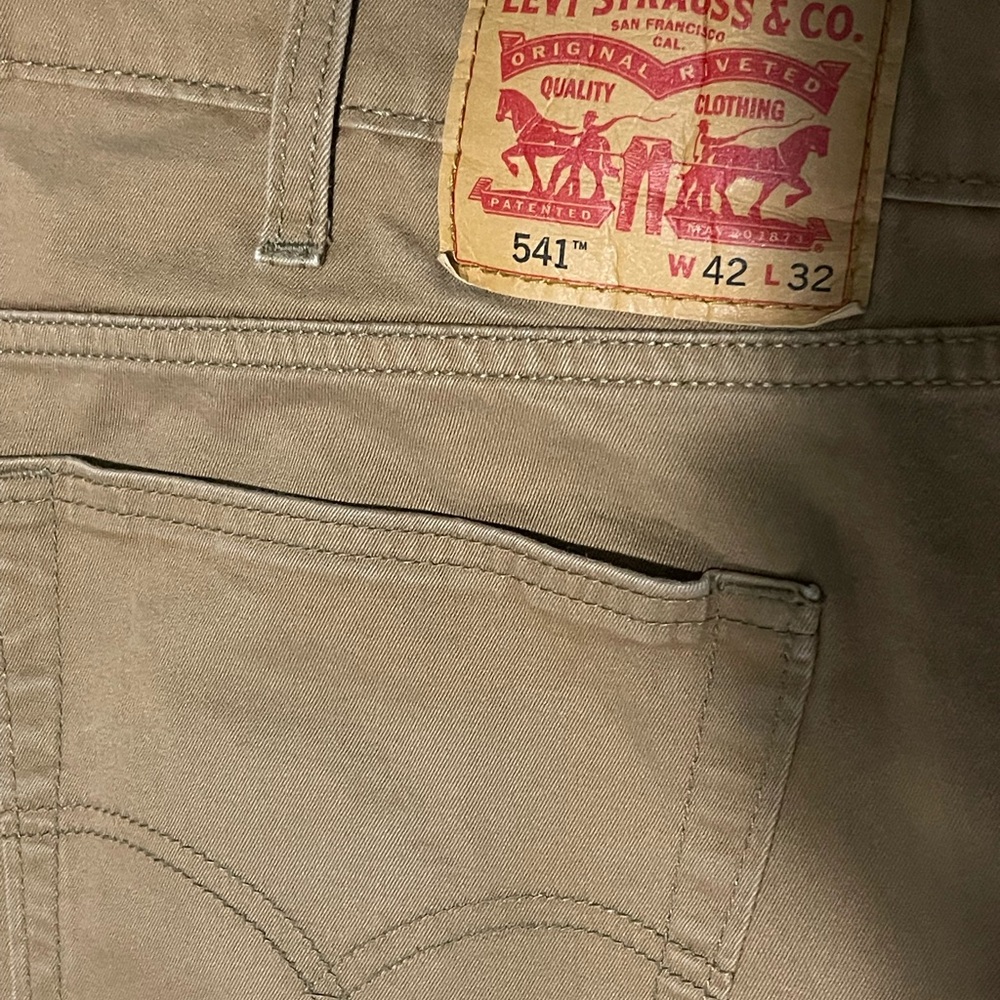 Levi's 541 Athletic Taper Fit 42x32 brown - Picture 6 of 8